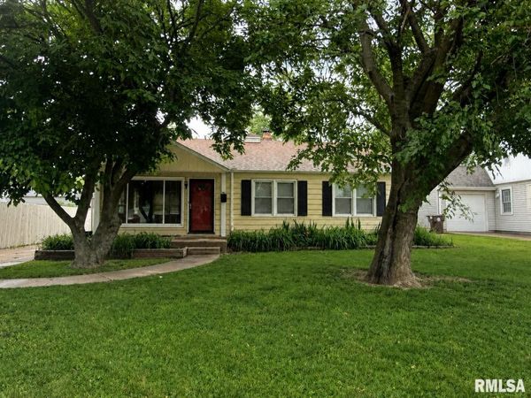 1011 E TRIPP Avenue, Peoria, IL 61603