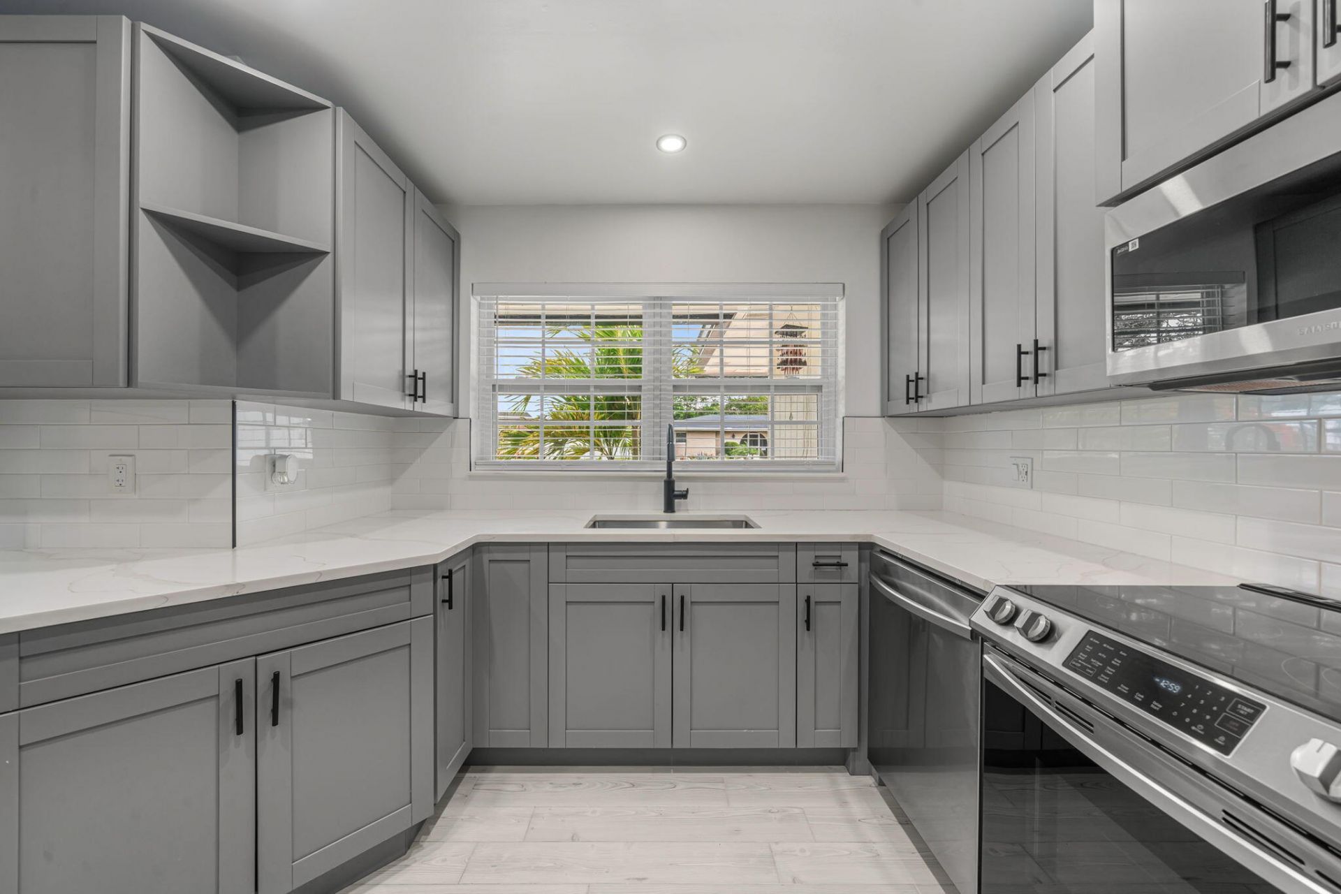 908 Hibiscus Drive, Royal Palm Beach, FL 33411 Photo
