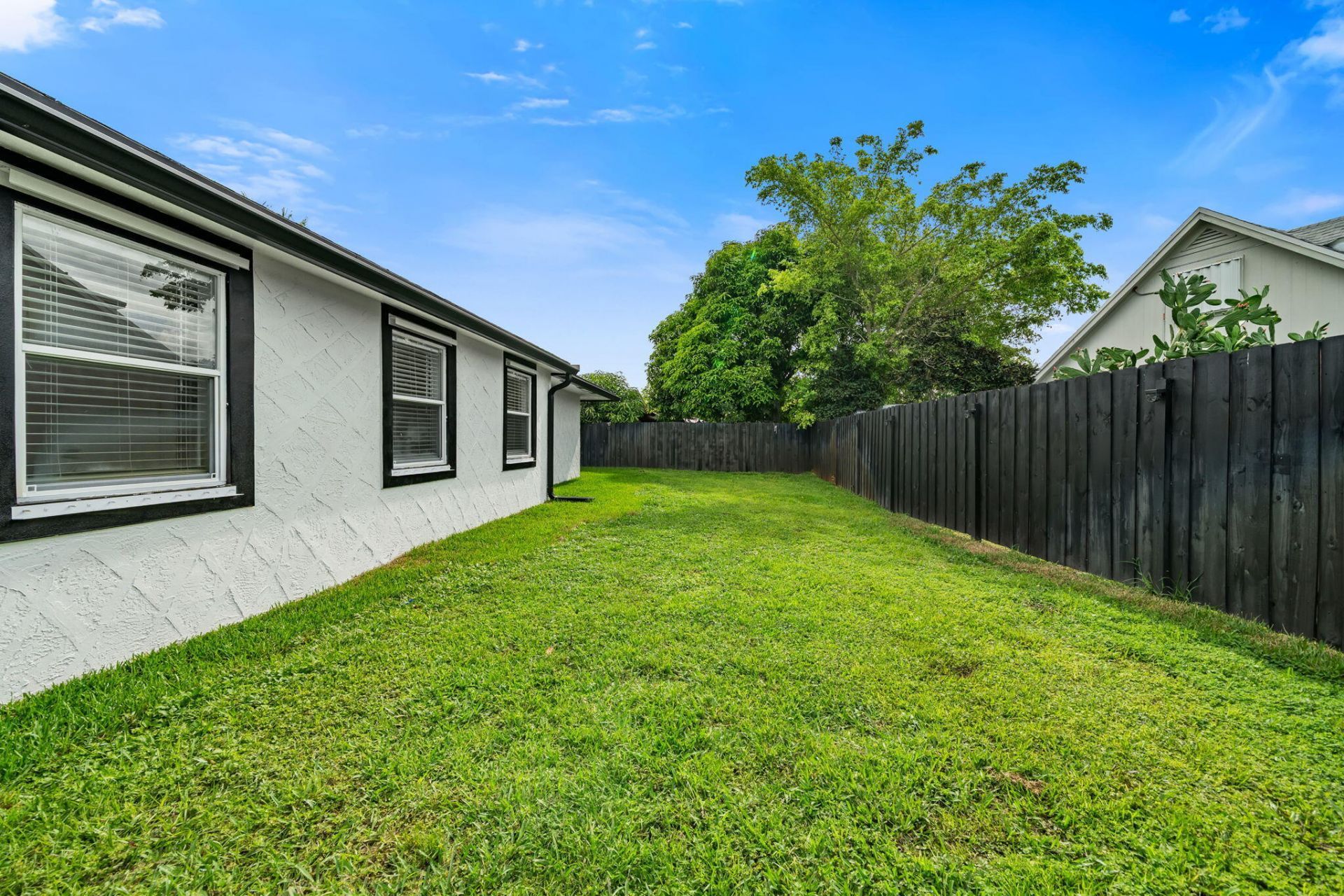 908 Hibiscus Drive, Royal Palm Beach, FL 33411 Photo