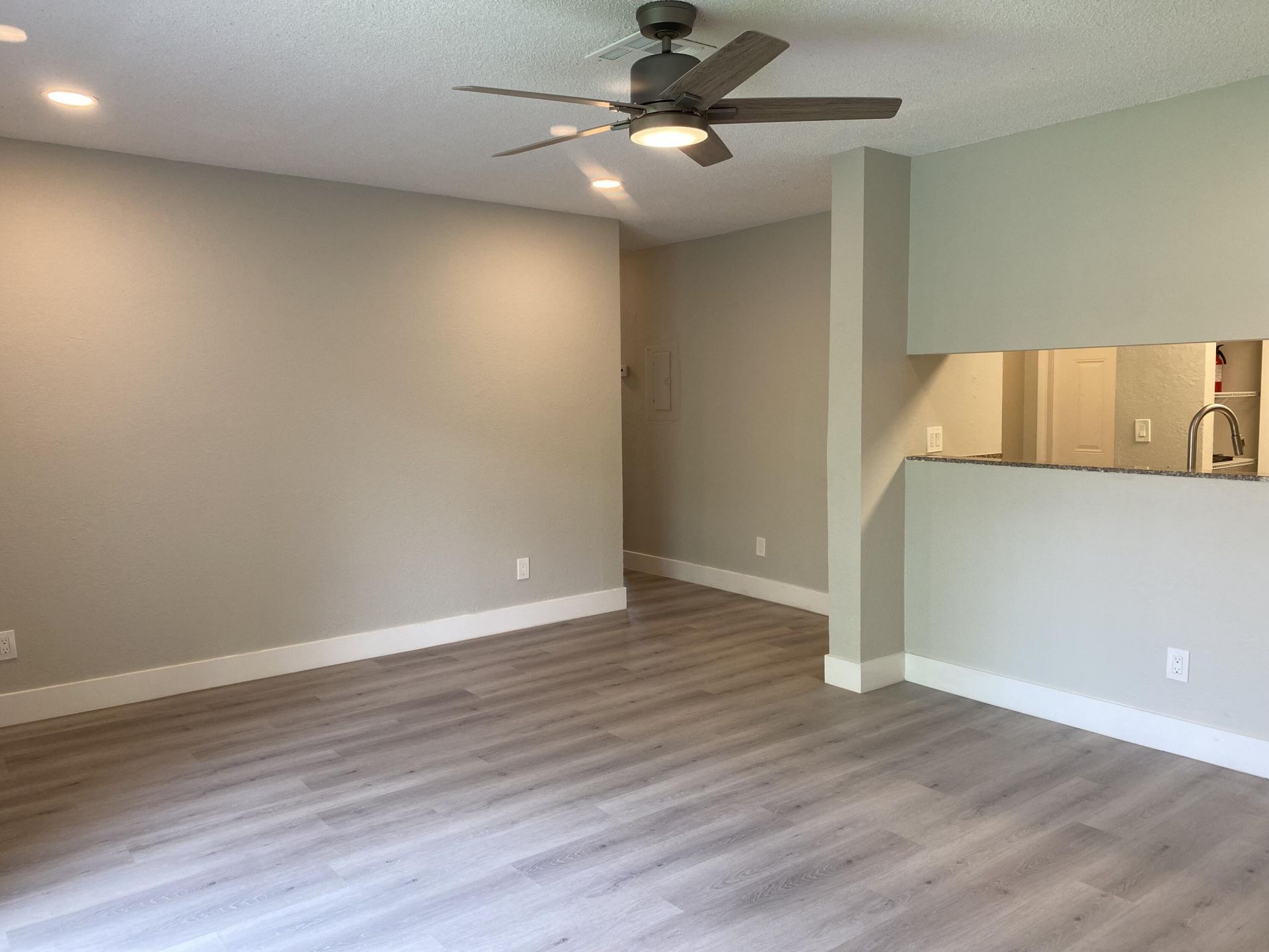 11432 NW 43rd Street, Unit Top Right, Coral Springs, FL 33065 Photo