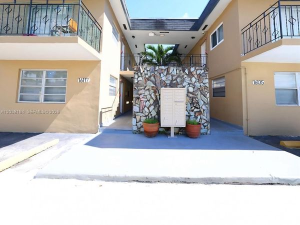 16117 NE 19th Ct , Unit 14, North Miami Beach, FL 33162