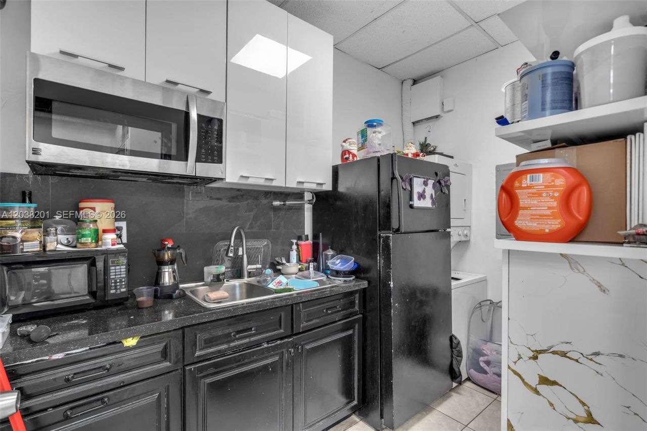 1879 NW 7th St , Miami, FL 33125 Photo