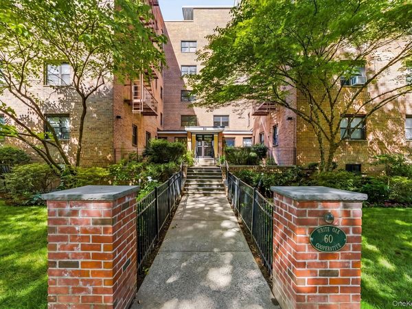 60 White Oak Street, Unit 2F, New Rochelle, NY 10801