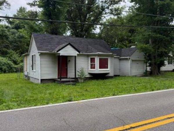 10105 Imperial Drive , Unincorporated, MO 63136