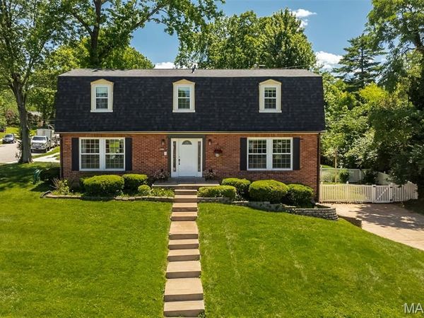 9822 Meadowfern Drive, Crestwood, MO 63126