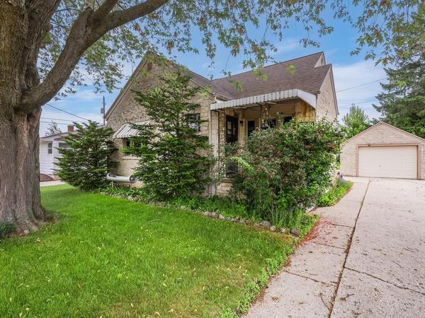 1013 Lowell STREET, Two Rivers, WI 54241