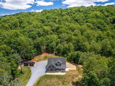 1614 Venturous Trail, Goode, VA 24556