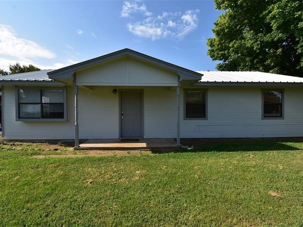 514 Pecan Street, Collinsville, TX 76233