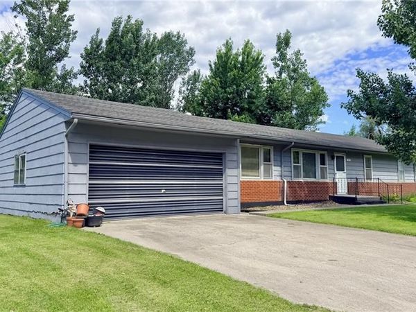 743 S 2nd Street, Spickard, MO 64679