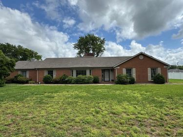 204 Ridgehill Drive, Hopkinsville, KY 42240