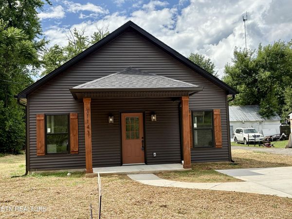 1143 Massachusetts Ave, Knoxville, TN 37921