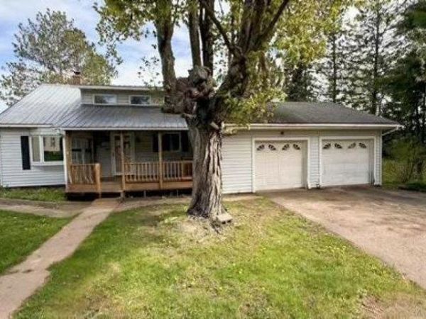 808 E Sellar Street, Bessemer, MI 49911