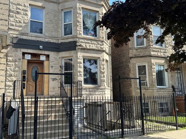 3712 W Grenshaw Street, Chicago, IL 60624
