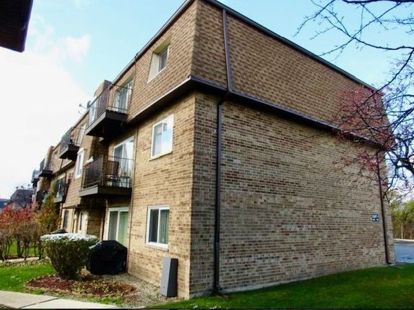 9481 Bay Colony Drive , Unit 3N, Des Plaines, IL 60016
