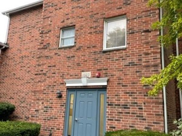 1323 Cunat Court , Unit 2G, Lake In The Hills, IL 60156