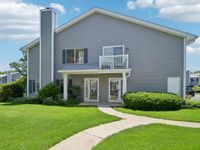 1321 Barclay Lane, Deerfield, IL 60015 primary photo