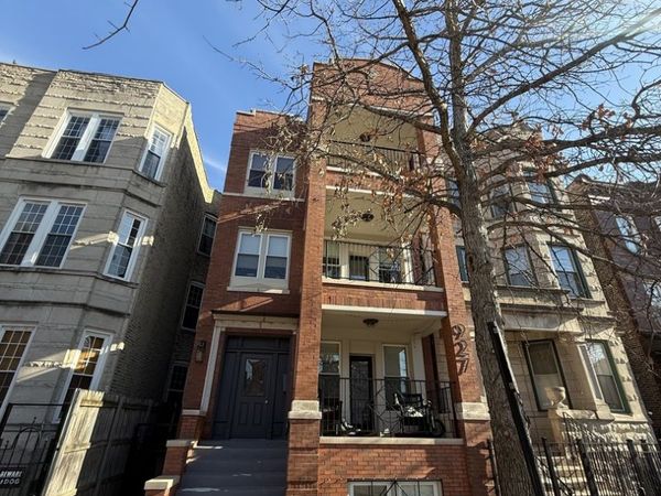 927 N Mozart Street , Unit 1F, Chicago, IL 60622