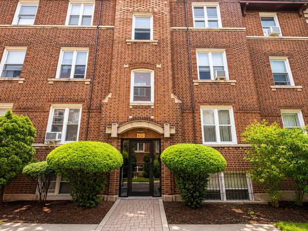 652 W Oakdale Avenue , Unit 1S, Chicago, IL 60657