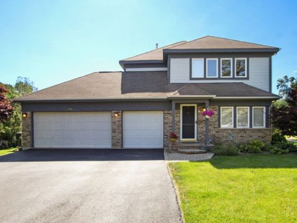 992 White Pine Drive , Antioch, IL 60002