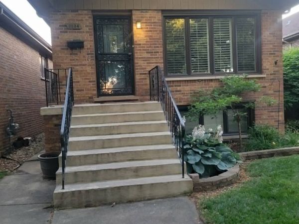 11134 S Sawyer Avenue, Chicago, IL 60655