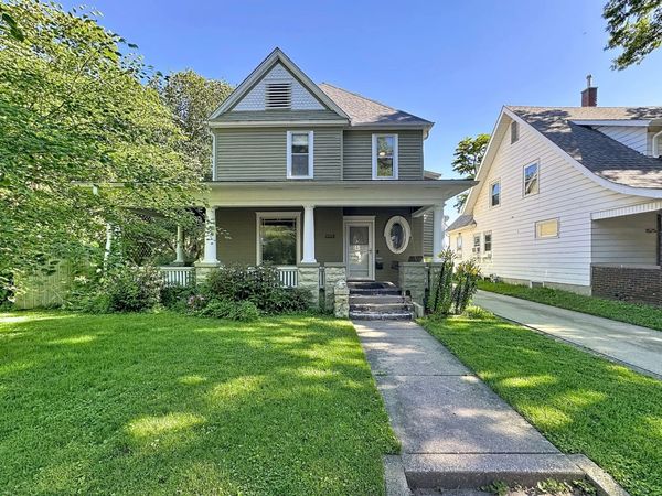 1519 11th Avenue, Moline, IL 61265