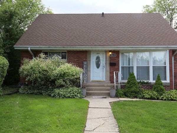 18610 Golfview Avenue , Homewood, IL 60430