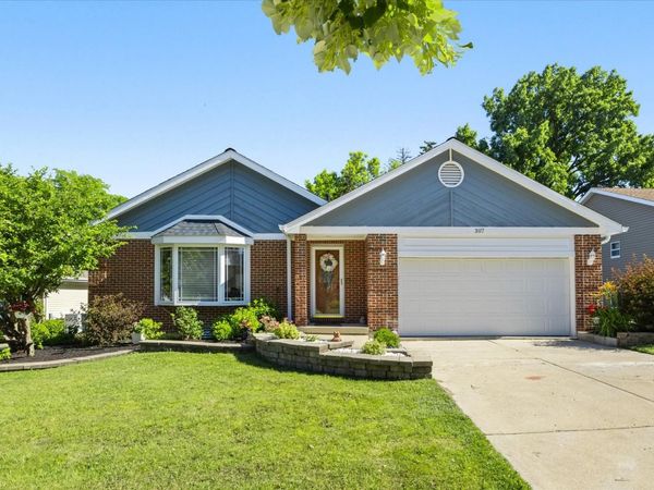 307 TERRY Lane, Bloomingdale, IL 60108