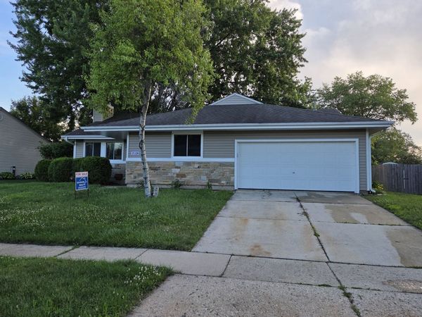 Warrenville, IL 60555