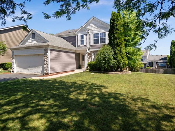 345 Mayfair Lane , South Elgin, IL 60177