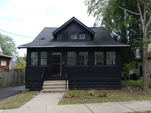 724 S 5th Street, St. Charles, IL 60174