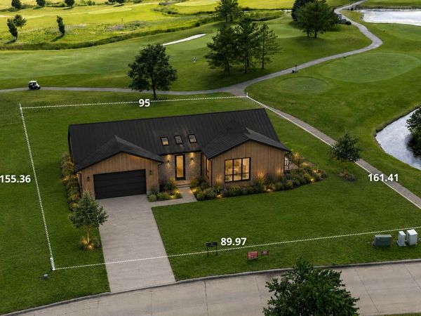 3049 E Stone Creek Boulevard, Urbana, IL 61802