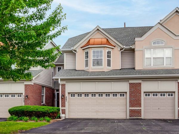 467 Pine Lake Circle , Vernon Hills, IL 60061