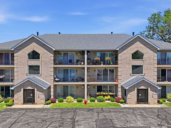 8836 Amelia Court , Unit 1A, Justice, IL 60458
