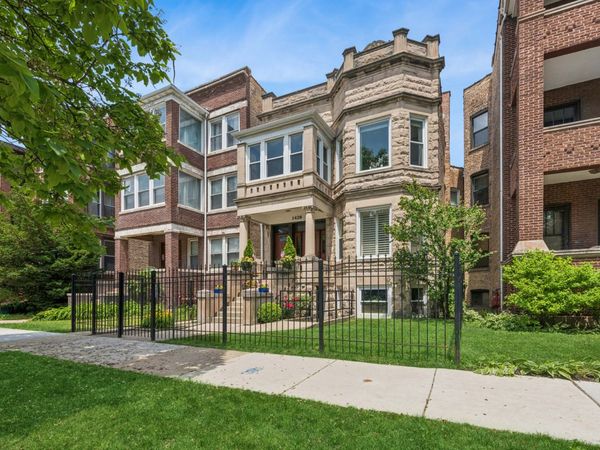 1428 W Olive Avenue, Unit 2, Chicago, IL 60660