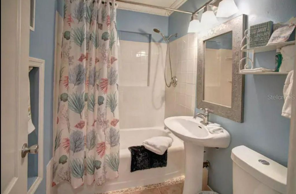 7609 Senrab Drive, Bradenton, FL 34209 Photo
