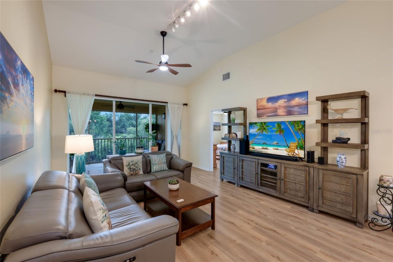 7115 Boca Grove Place, Unit 202, Lakewood Ranch, FL 34202 Photo