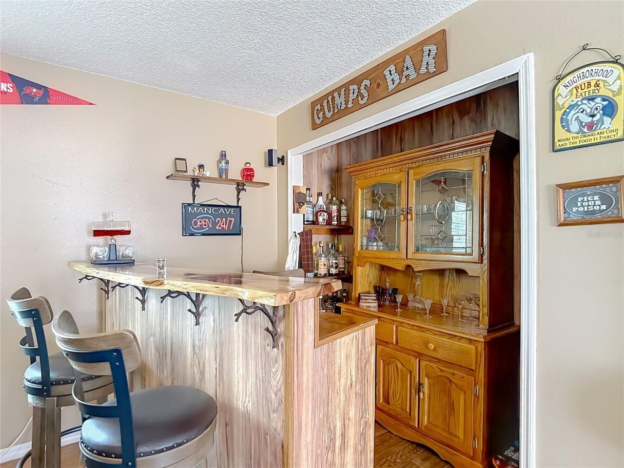 3008 Ripplewood Drive , Seffner, FL 33584 Photo