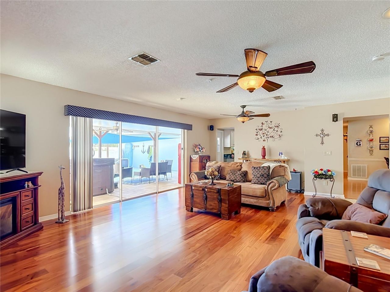 3008 Ripplewood Drive , Seffner, FL 33584 Photo