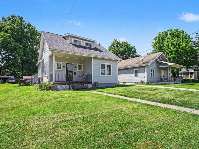 8155 Anthony Wayne Avenue, Cincinnati, OH 45216 Photo 2