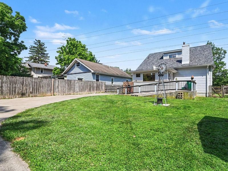 8155 Anthony Wayne Avenue, Cincinnati, OH 45216 Photo 4