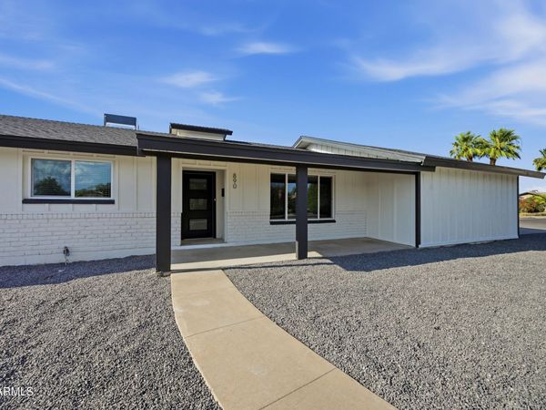 890 W DEL RIO Street, Chandler, AZ 85225