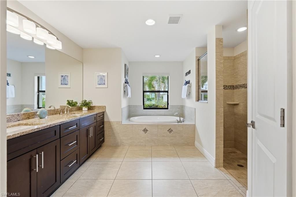206 NE 21st Ave, Cape Coral, FL 33909 Photo