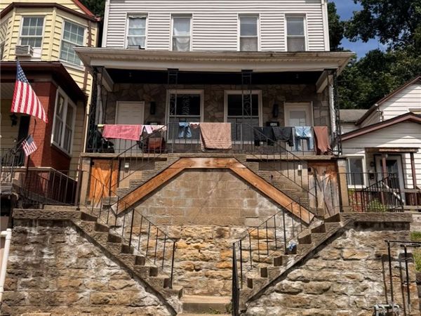 340-342 Kenney Ave, Pitcairn, PA 15140