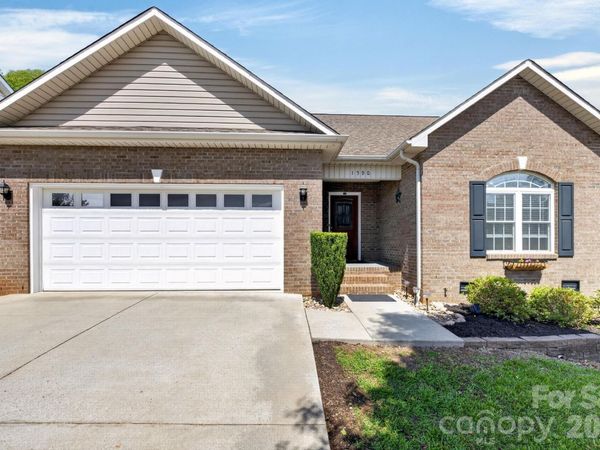 1590 Mayfair Drive, Conover, NC 28613