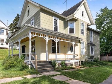 6 Foster Street, Lyons, NY 14489