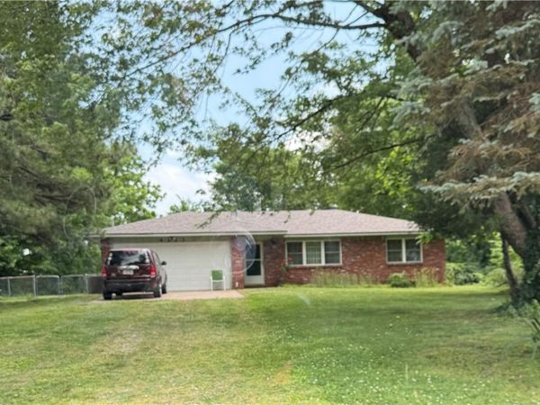 4323 Donna Street , Springdale, AR 72764