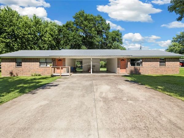 305 Pittman Street , Prairie Grove, AR 72753