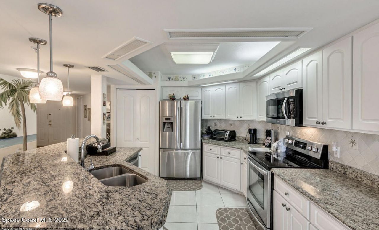 811 Del Rio Way , Unit 201, Merritt Island, FL 32953 Photo