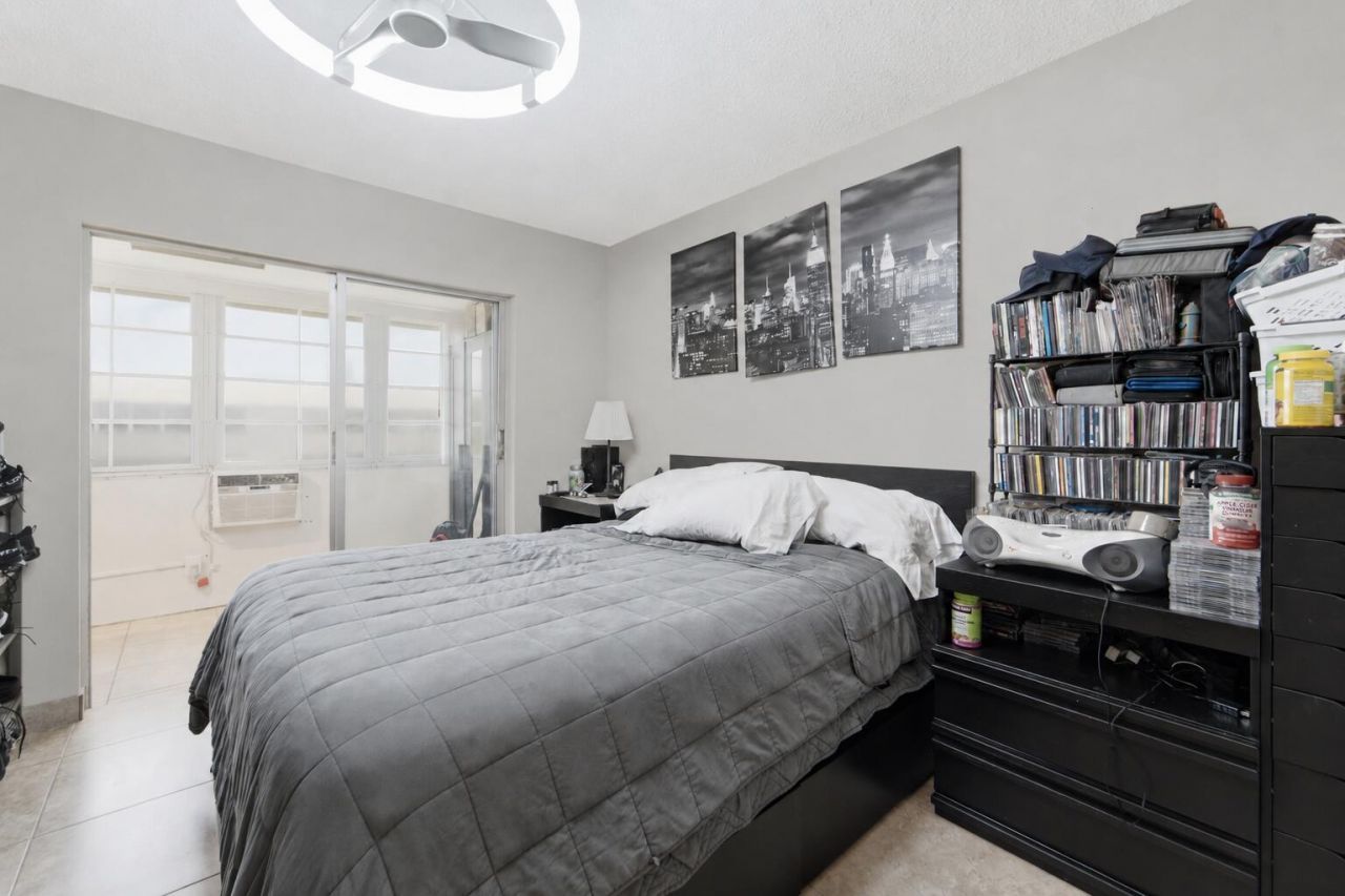 170 Kent J, West Palm Beach, FL 33417 Photo