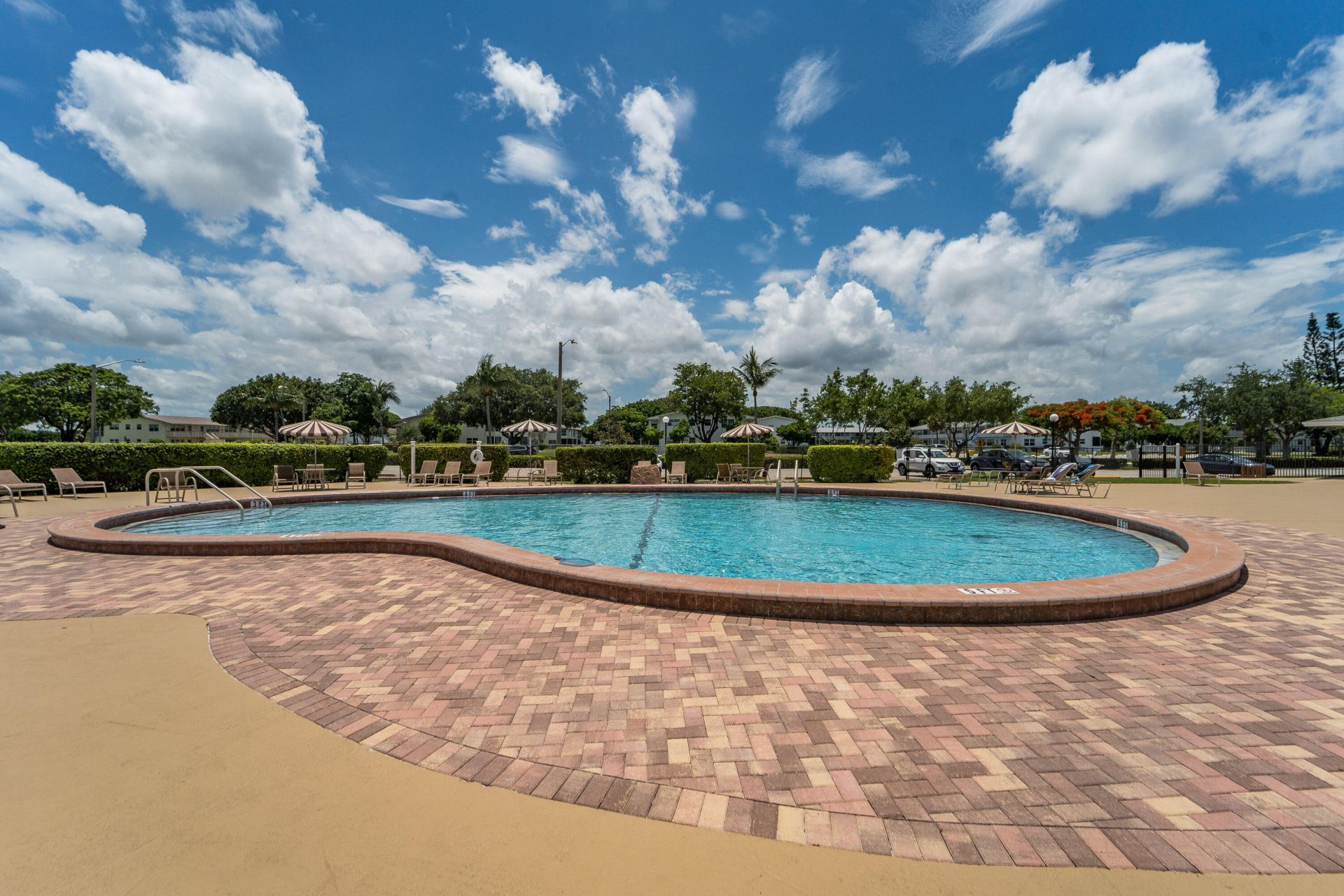170 Kent J, West Palm Beach, FL 33417 Photo
